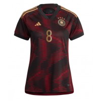 Camiseta Alemania Leon Goretzka #8 Segunda Equipación Replica Mundial 2022 para mujer mangas cortas